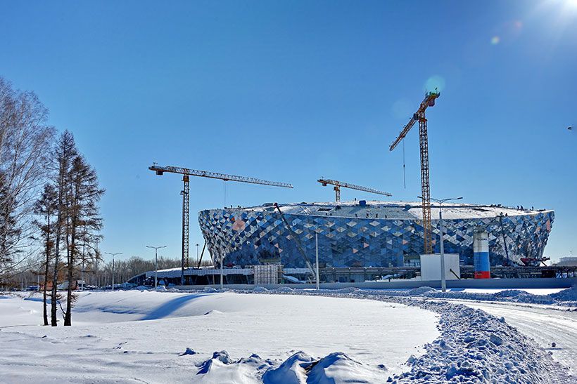 Строящийся ледовый дворец спорта