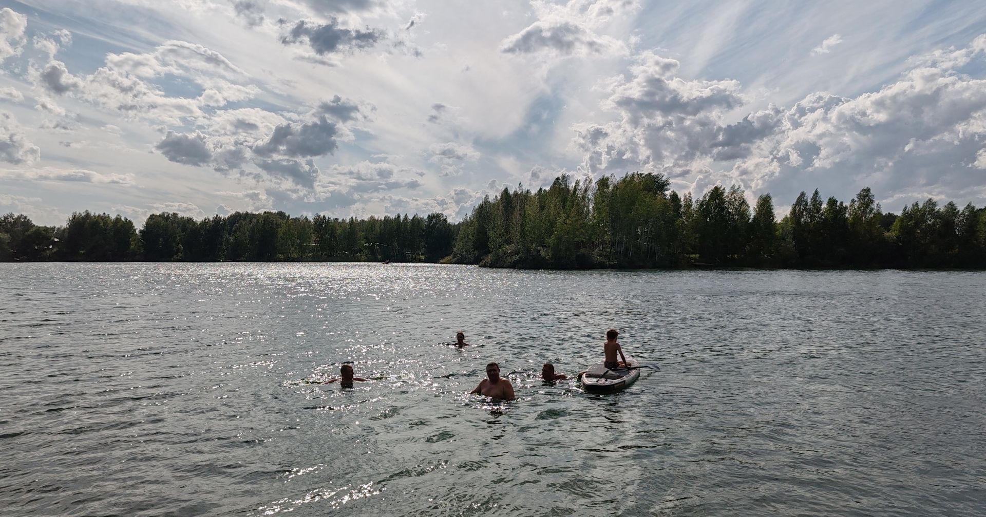 вода