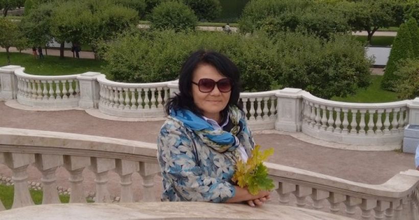 женщина в очках