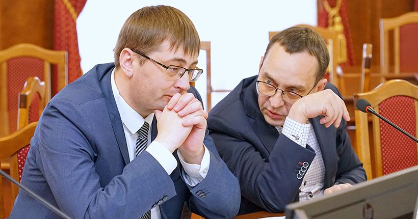 Депутаты Александр Щербак и Константин Антонов
