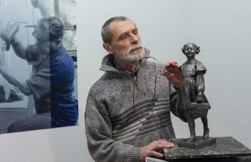 Скульптор Михаил Меньшиков и его сын Сергей Меньшиков