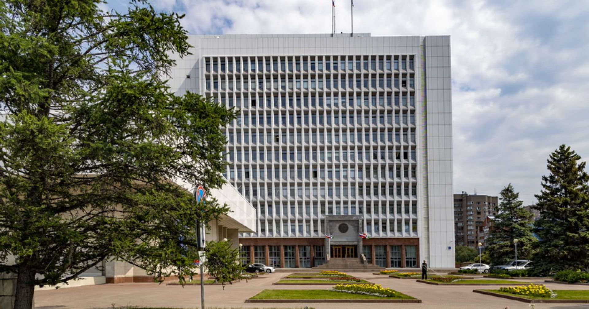 здание новосибирского заксобрания