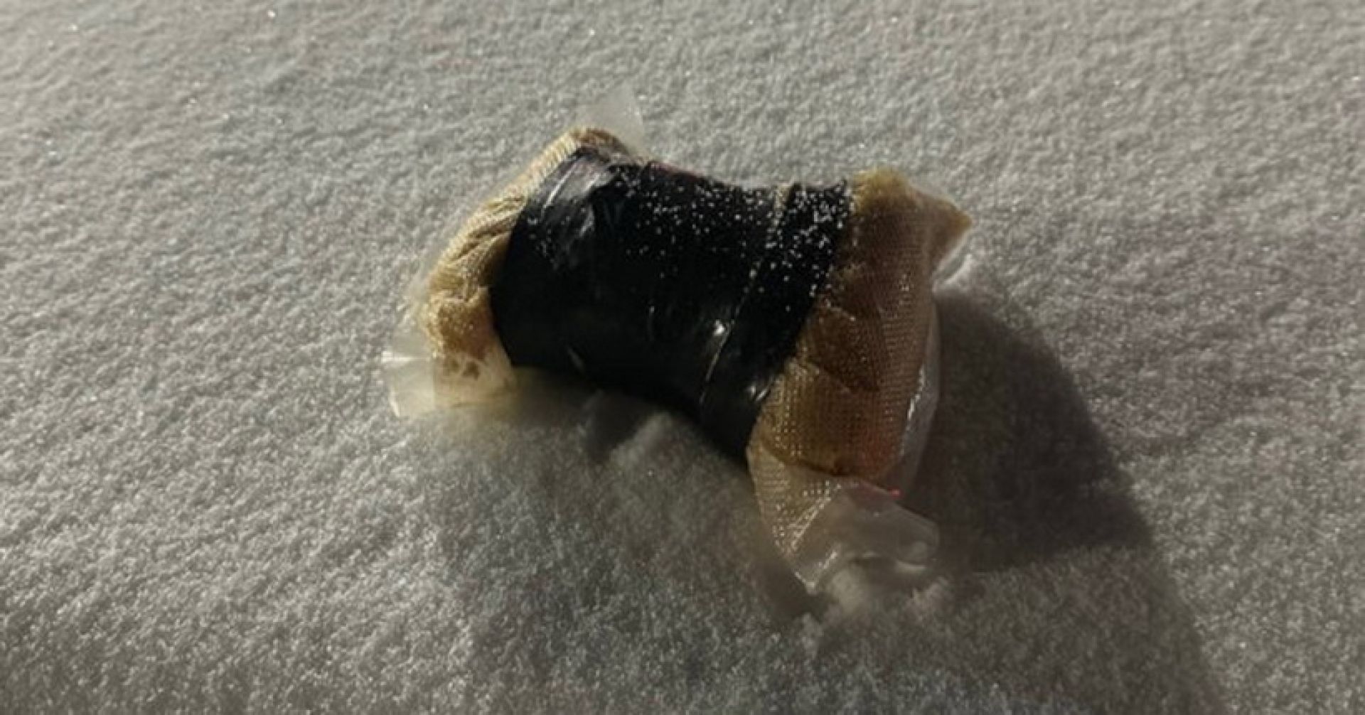 пакет, изъятый у наркокурьера