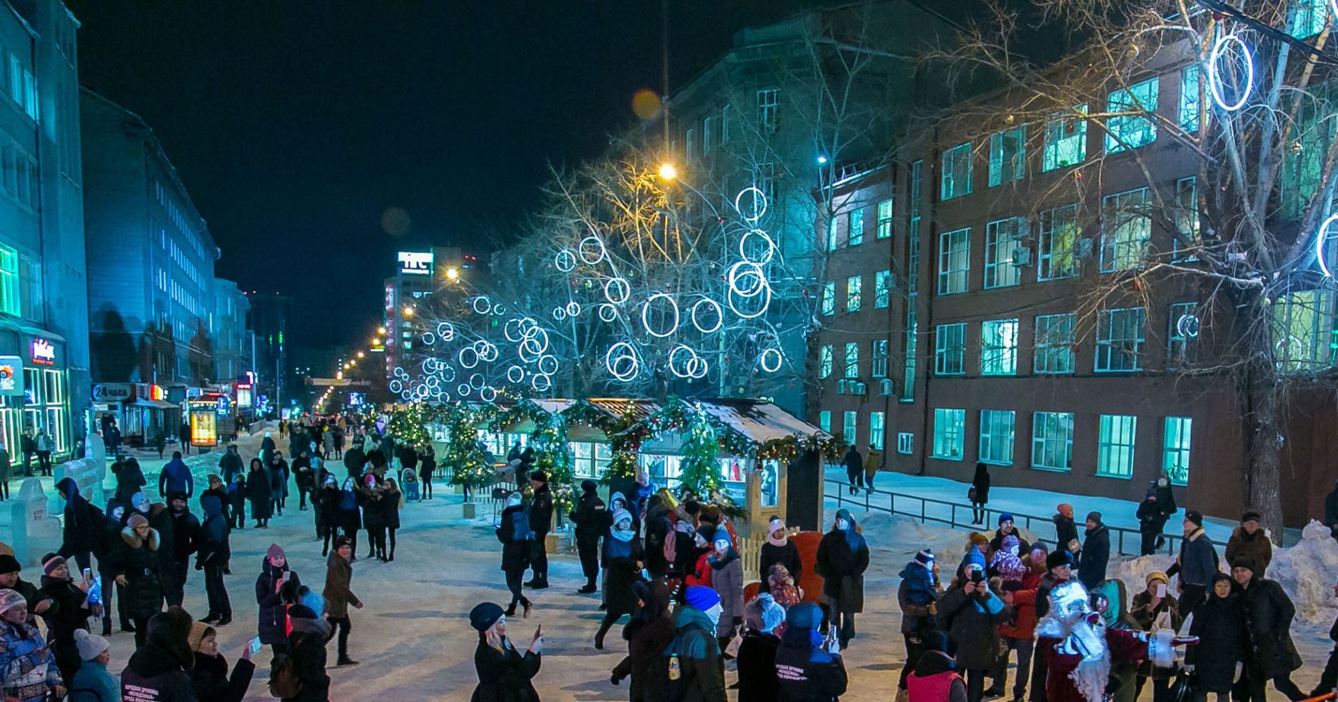 Улица ленина новосибирск. Площадь Ленина Новосибирск. Пешеходная улица Ленина в Новосибирске. Улица Ленина Новосибирск зима.