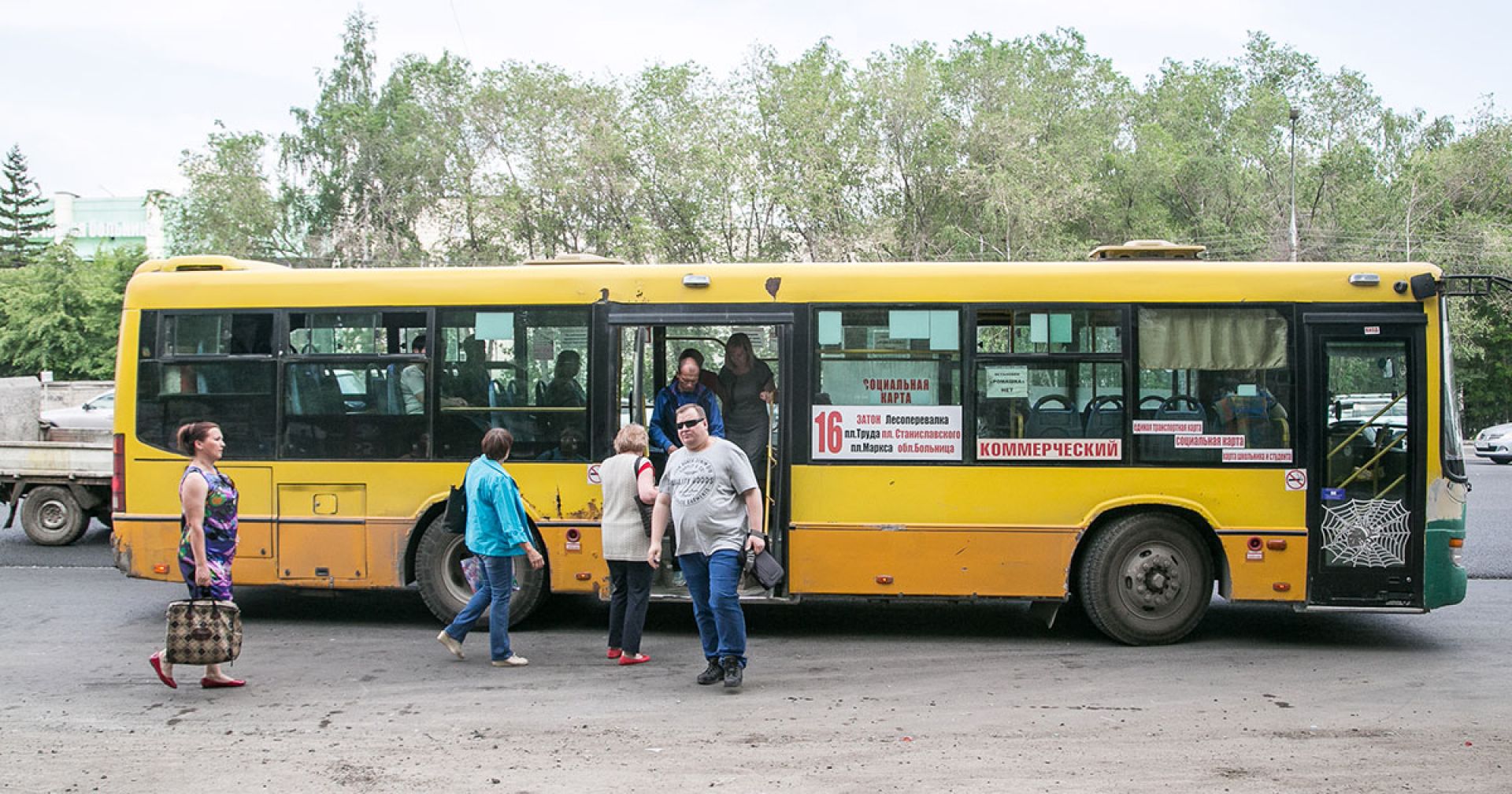 Временно 16. Автобусный парк Новосибирск. 16 Автобус Новосибирск. Автобус 1 Новосибирск. Автобусные парки Новосибирска.