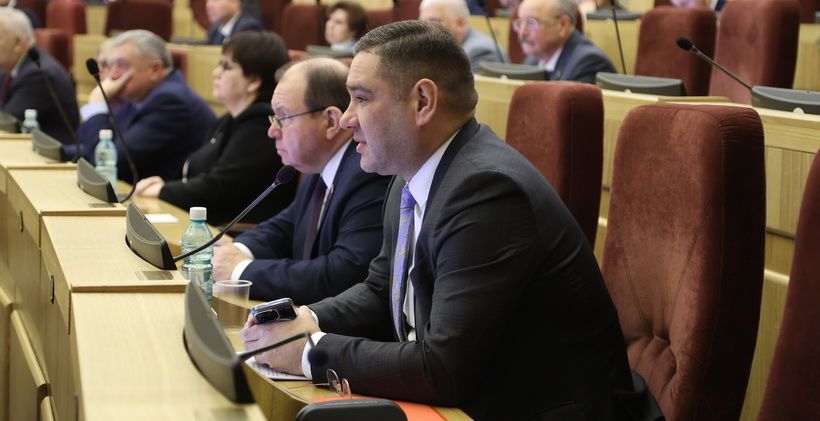 председатель бюджетного комитета Фёдор Николаев