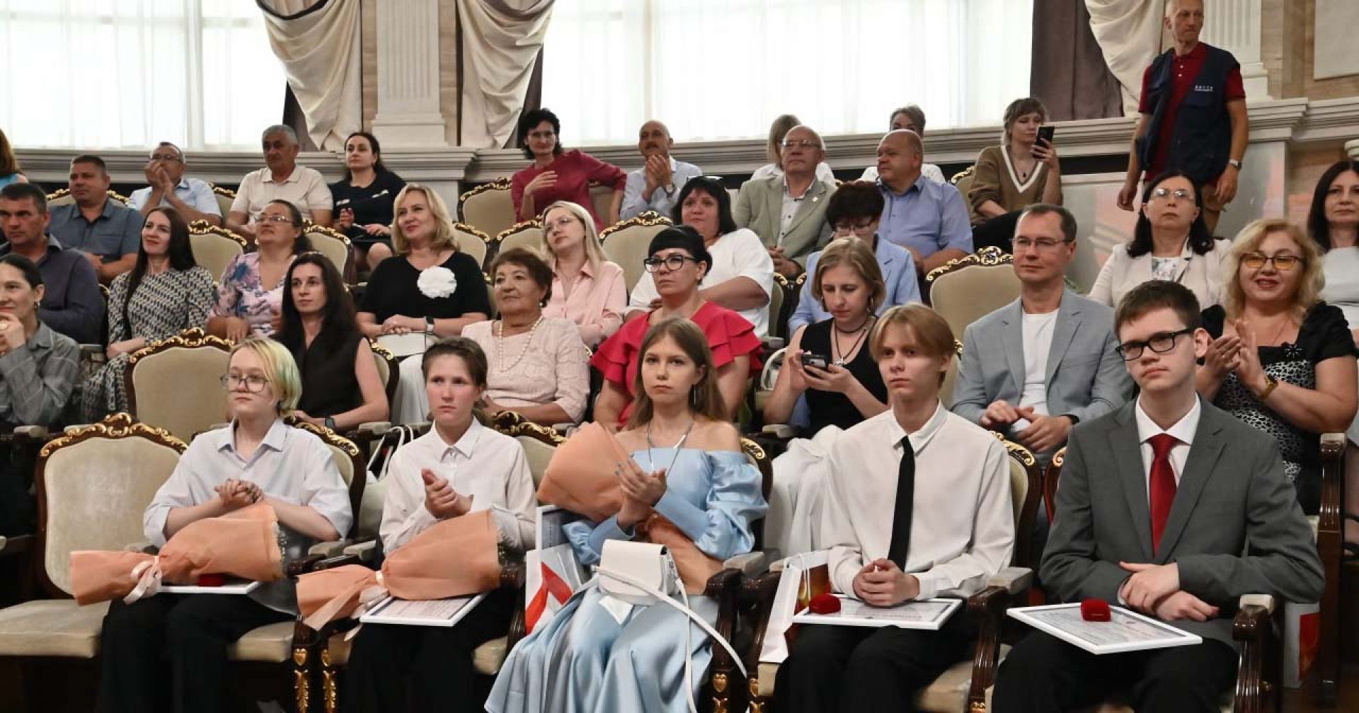 стобалльники