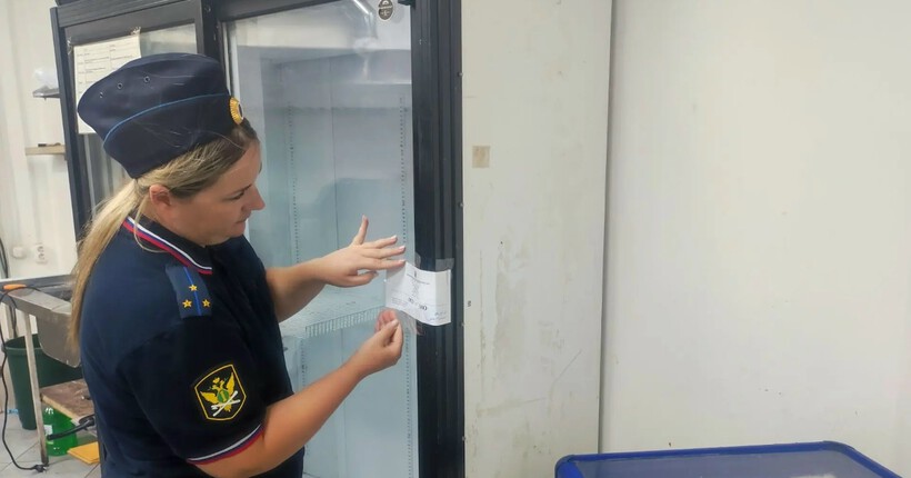 Суши-бар в Первомайском районе Новосибирска закрыли за антисанитарию