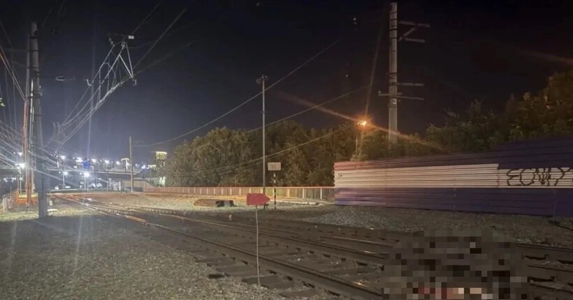 Подросток погиб на железной дороге в Новосибирской области