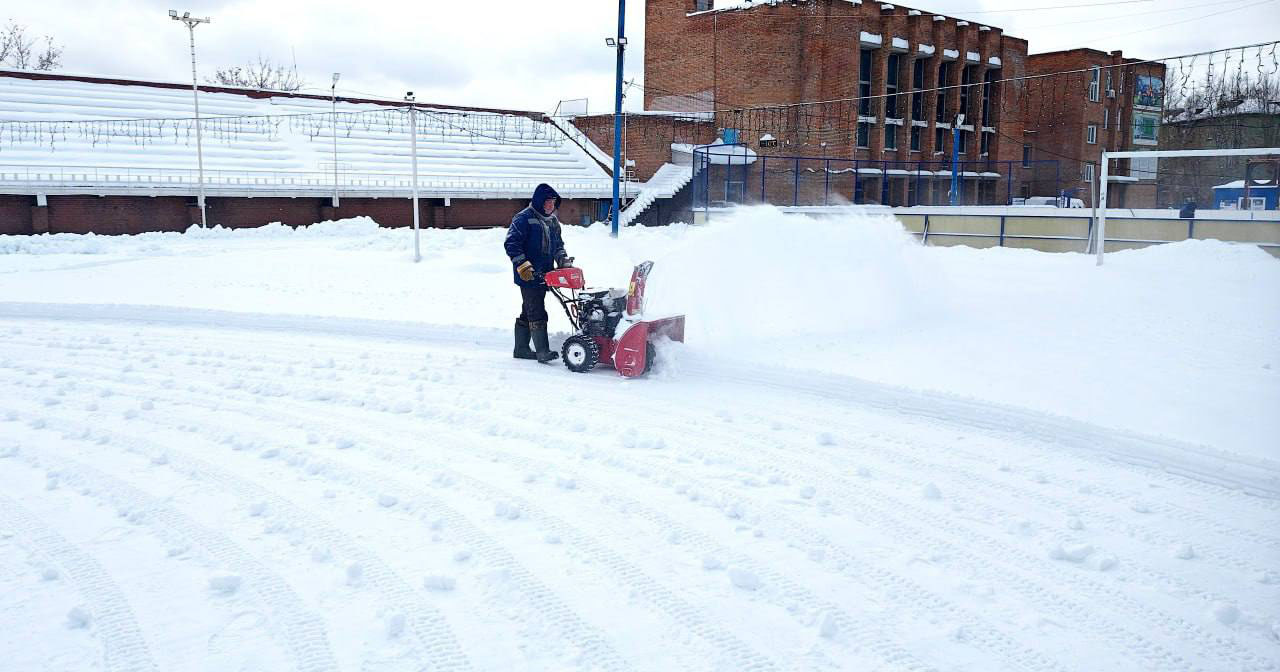Три катка и 40 хоккейных коробок готовят к зимнему сезону в Новосибирске