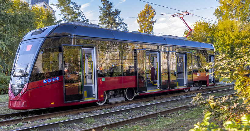 В Новосибирске два новых трамвая №13 готовятся к перевозке пассажиров