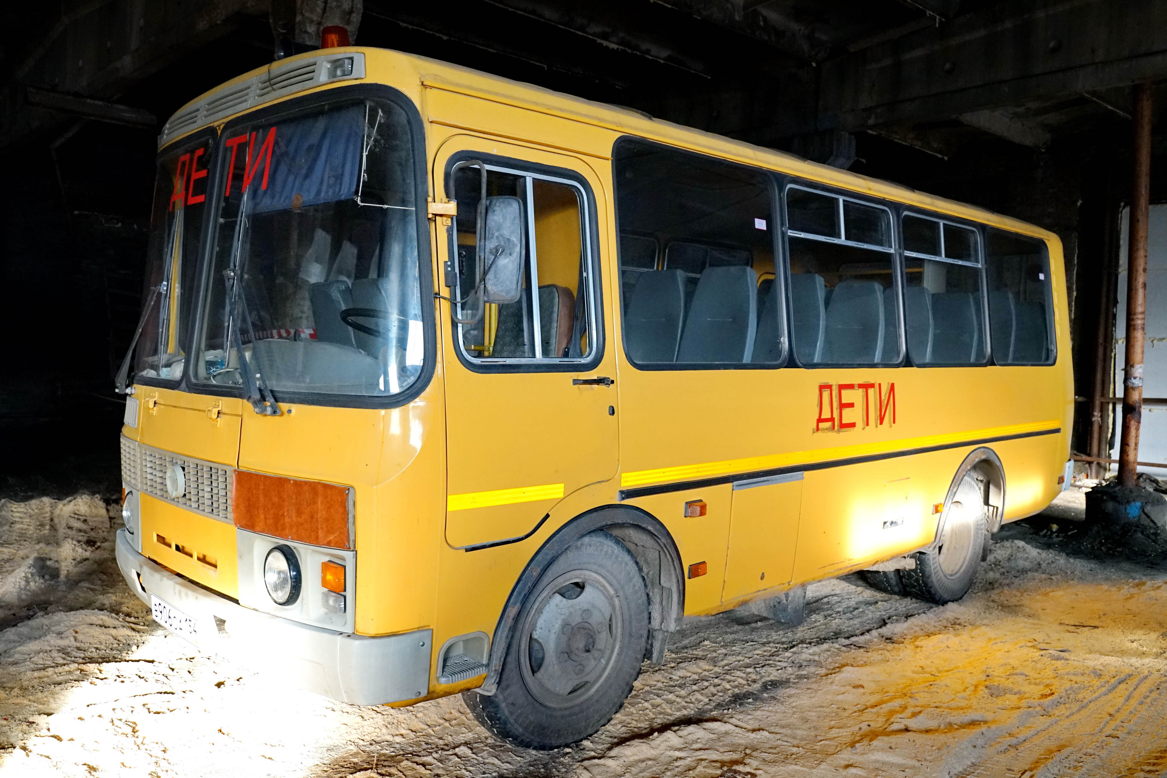 Больше 700 детей в Новосибирской области не попали в школу из-за плохих погодных условий