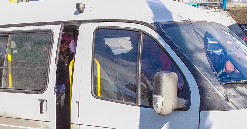 Проезд на двух маршрутках в Новосибирске подорожает до 100 рублей