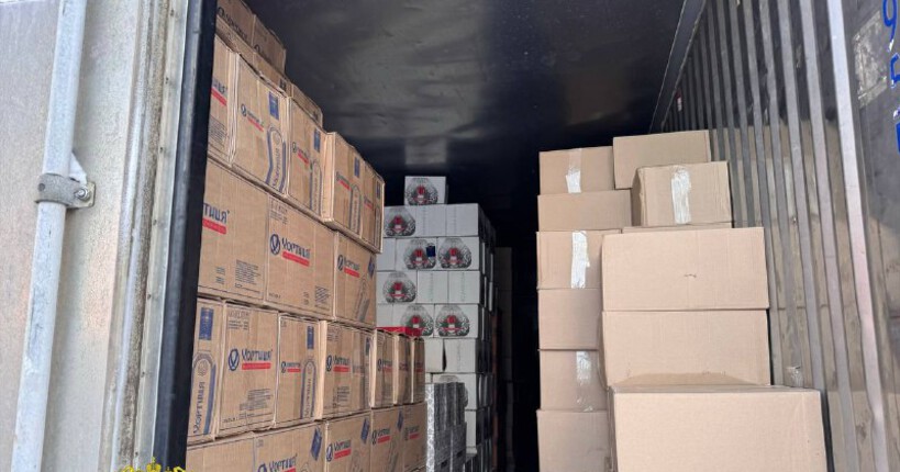 В Новосибирске обнаружили склад с 18 тысячами бутылок немаркированного алкоголя