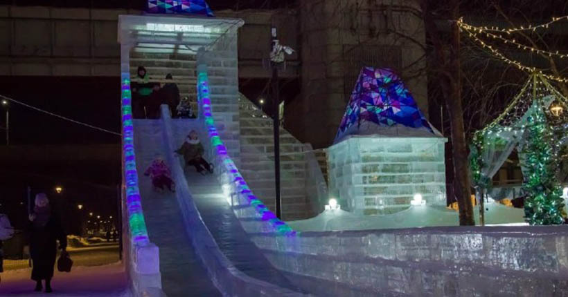 В Новосибирске перенесли акцию бесплатного посещения ледового городка на набережной