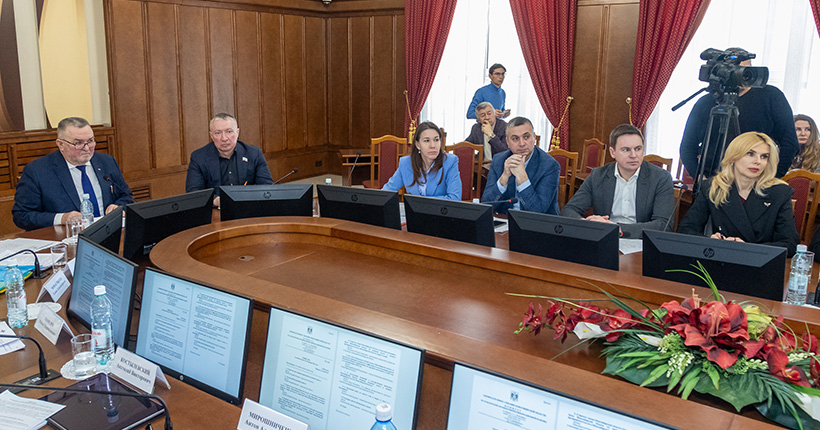 Депутаты заксобрания Новосибирской области намерены добиться снижения коэффициента по ОСАГО