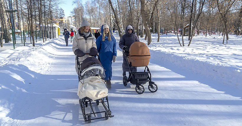 В Новосибирской области 14-летний подросток стала самой юной мамой в 2025 году