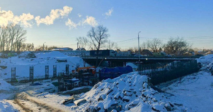 Стало известно, когда в Новосибирске завершат ремонт моста через реку Тула