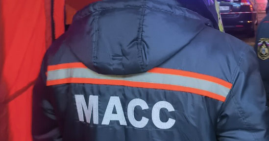 В Новосибирске женщина выпала с 13-го этажа на козырек подъезда