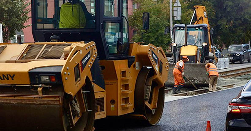 На ремонт дорог и тротуаров в Новосибирске предусмотрено 2,7 млрд рублей