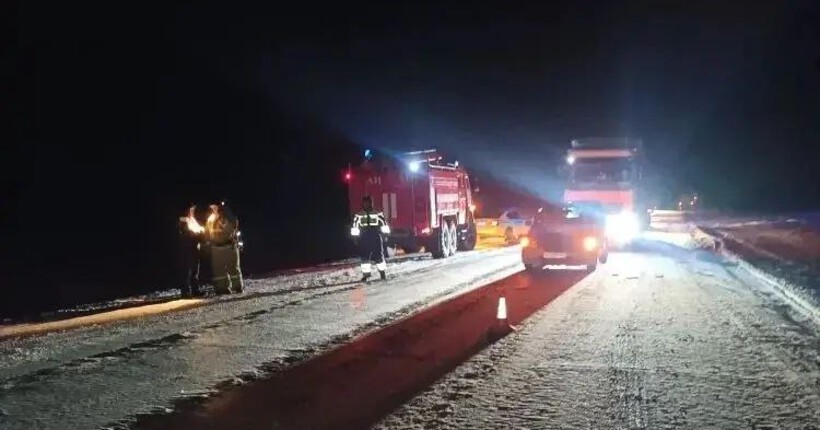 В Новосибирской области в лобовом ДТП погиб 19-летний парень