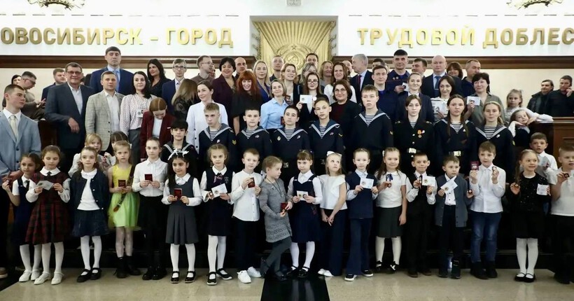 130 новосибирцев получили золотые знаки отличия ГТО