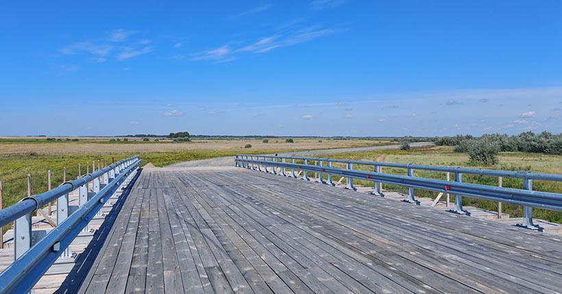 В Новосибирской области ищут нового подрядчика, чтобы завершить ремонт моста через реку Карасук