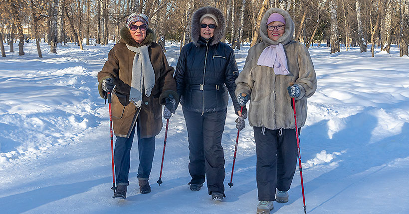 И млад, и стар