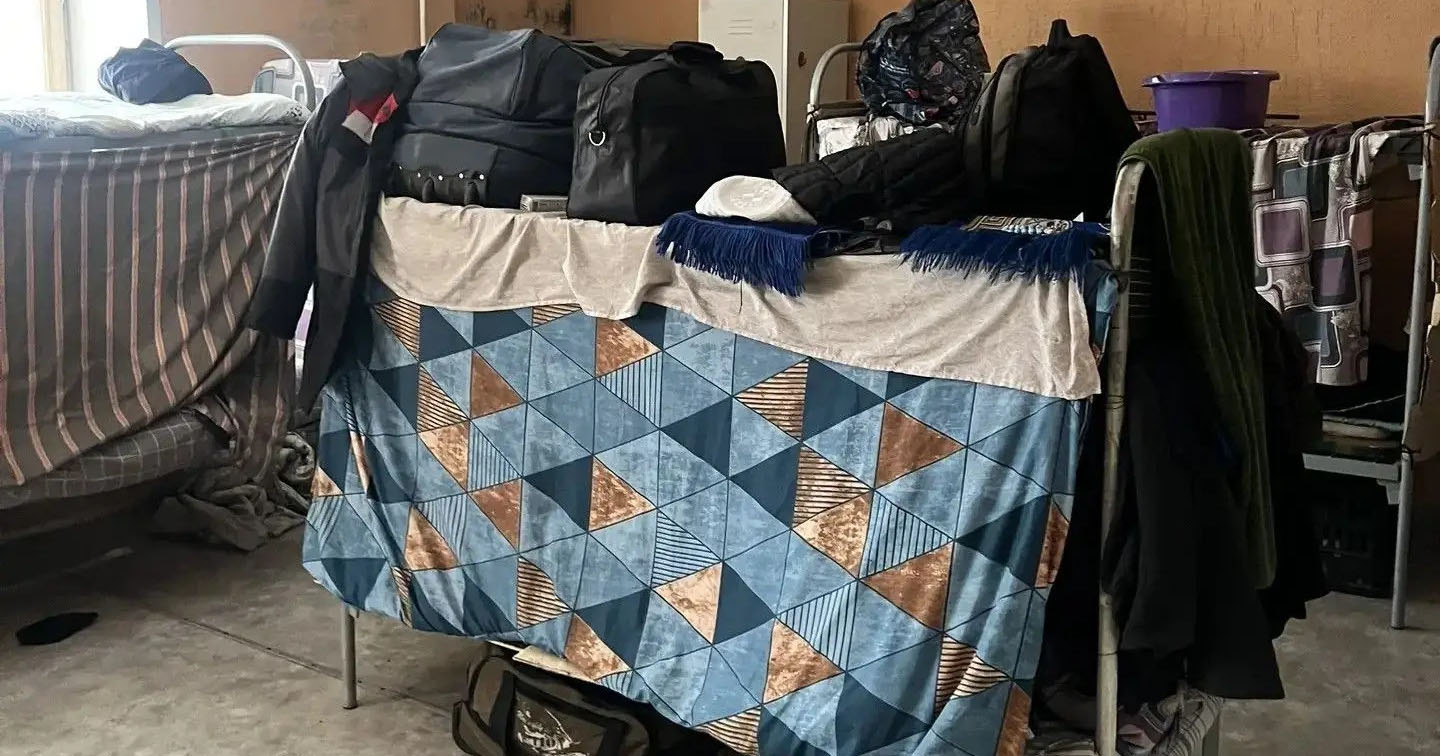 В новосибирском посёлке Пашино полицейские обнаружили скопление мигрантов