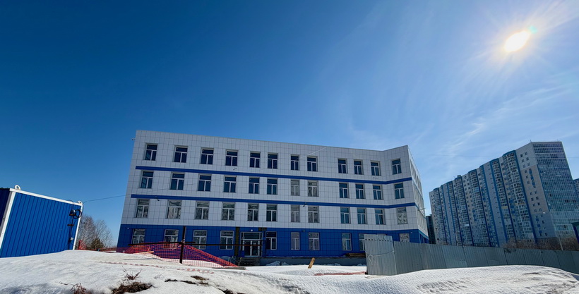 Две концессионные поликлиники в Новосибирске обещают сдать в этом году