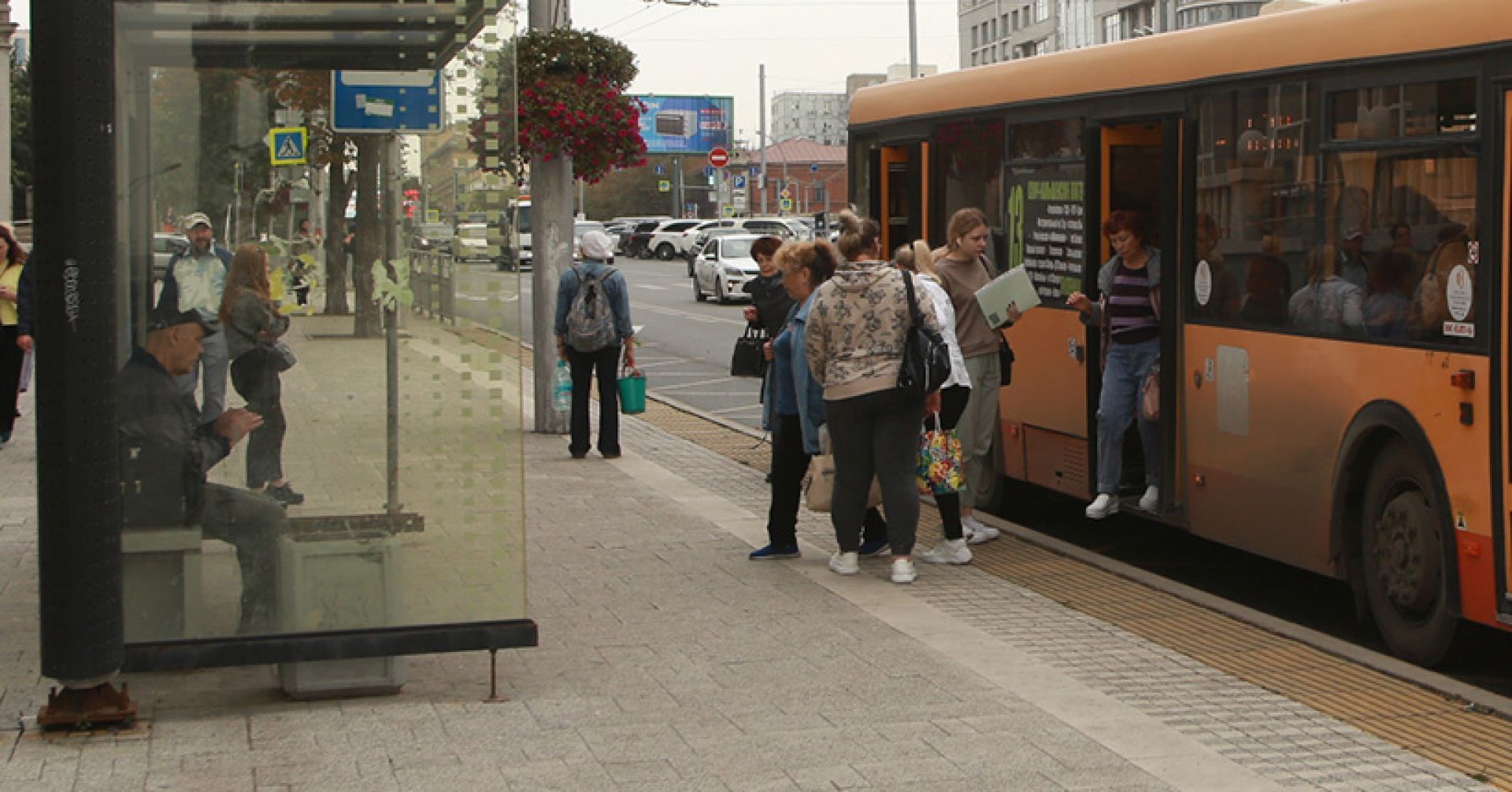 В Новосибирске у двух автобусов и маршрутки временно изменились схемы движения