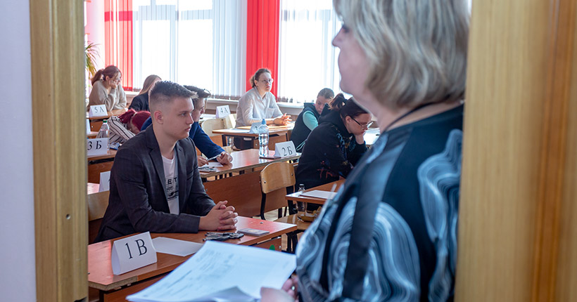 В этом году в Новосибирской области ЕГЭ будут сдавать 16 298 человек