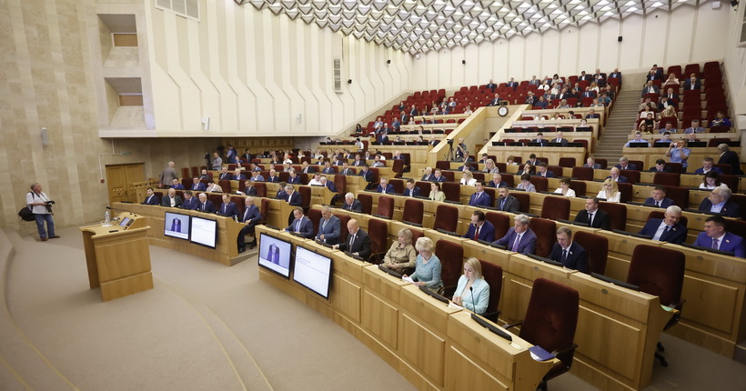 Новосибирское заксобрание установило ответственность за неисполнение решений губернатора