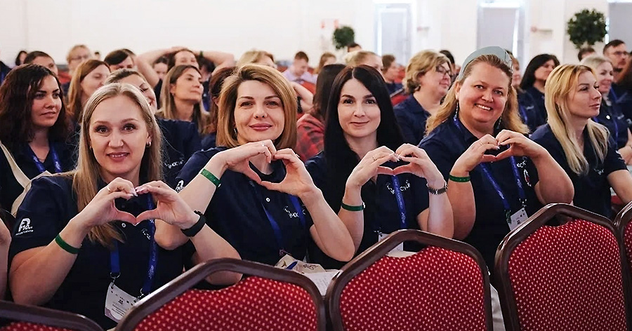 Пять семей из Новосибирской области стали участниками Всероссийской смены &laquo;Наоборот: семейный эксперимент&raquo;
