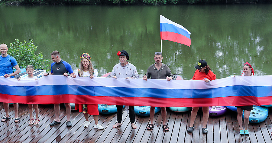 Поплыли по-русски