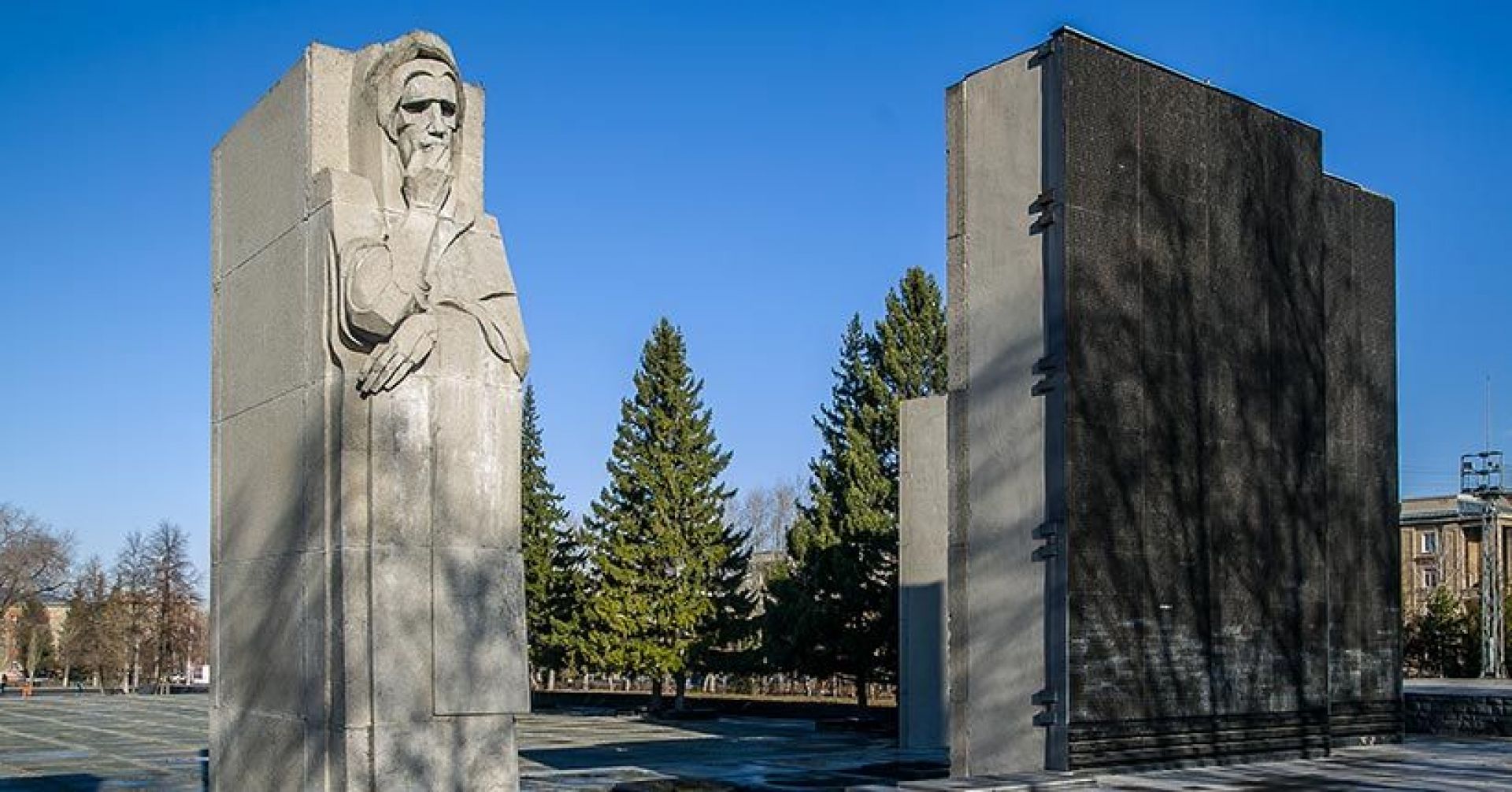 На Монументе Славы Новосибирска возведут стелу в честь участников СВО