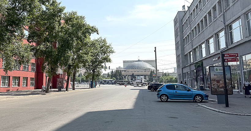 В Новосибирске улица Ленина стала пешеходной до 1 июля