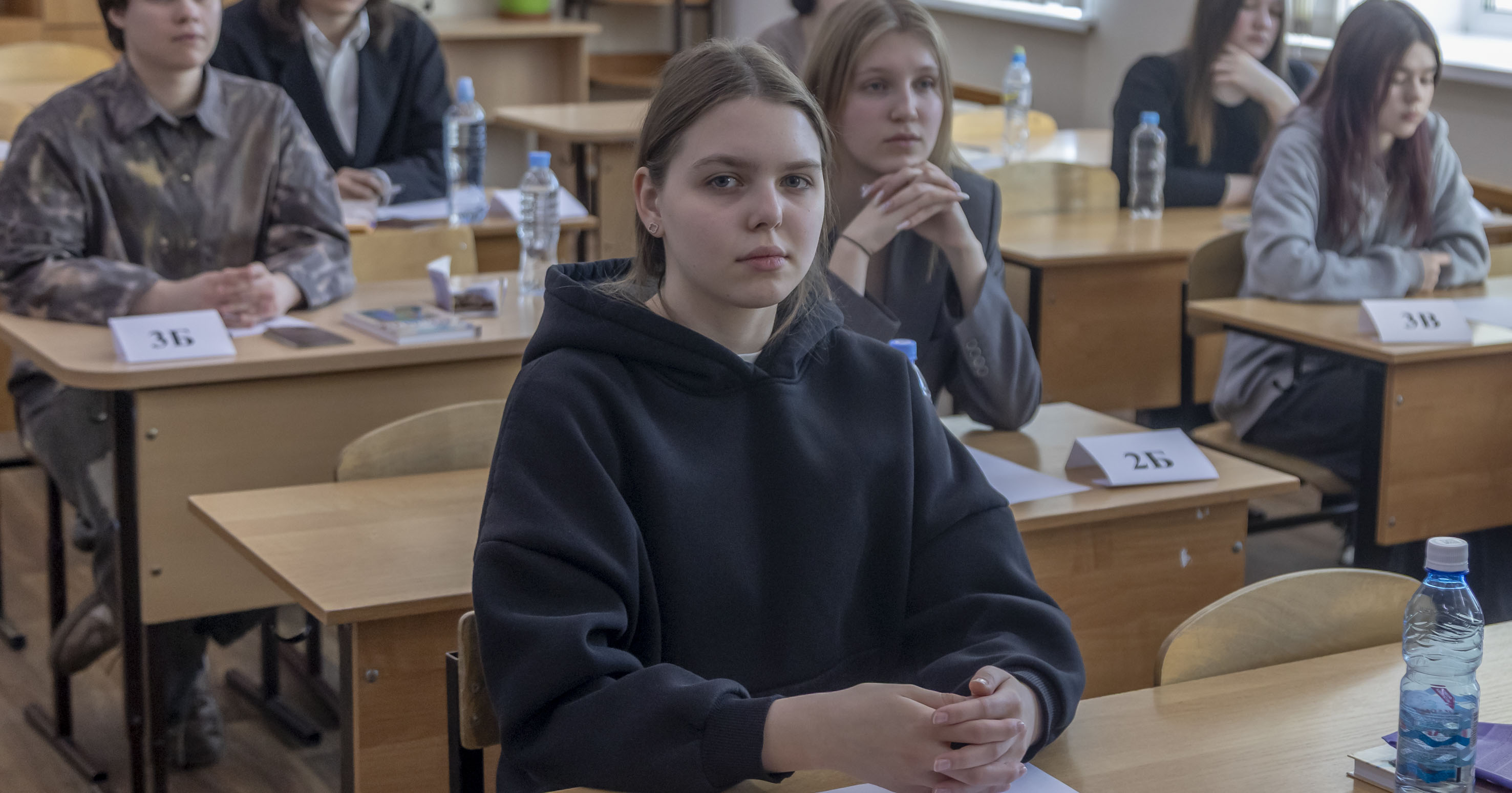 Восемь выпускников Новосибирска получили 100 баллов по двум предметам ЕГЭ