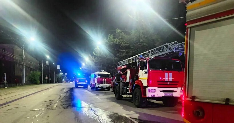В Новосибирске на стадионе «Спартак» на пожаре спасли трёх человек
