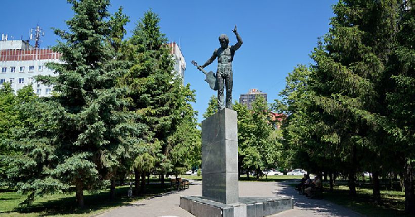 памятник Высоцкому