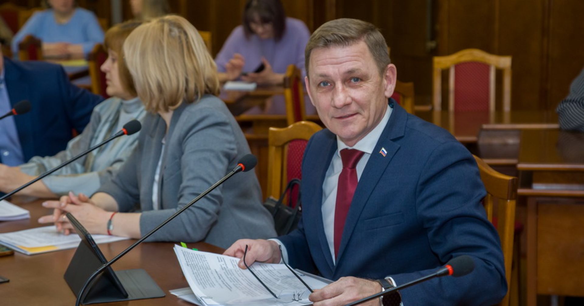 министр региональной политики Роман Бурдин