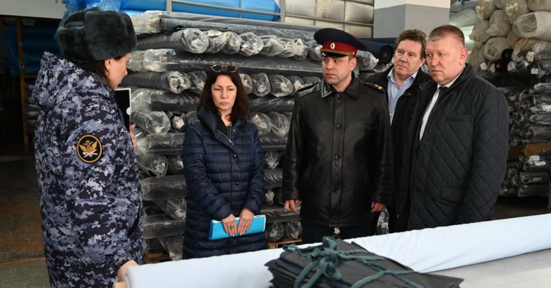 начальник метро приехал в колонию