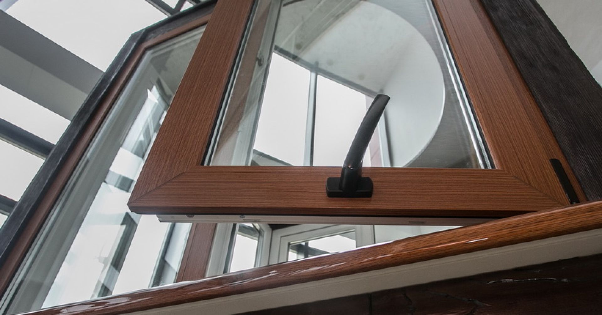 открытое окно